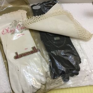 Vintage Set of Pure Irish Linen Handkerchief 2 Pairs of Women’s Gloves